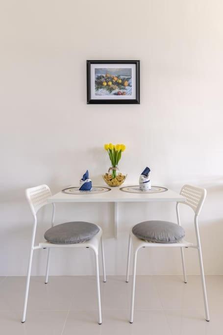 Perfect Accommodation For You In Levels Burbank Manila Exterior foto