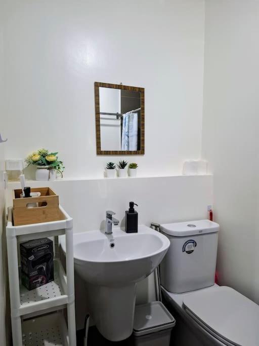 Perfect Accommodation For You In Levels Burbank Manila Exterior foto